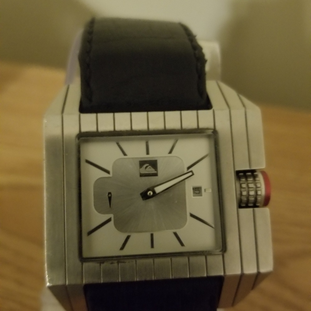Quiksilver Baron Watch - Picture 1 of 3